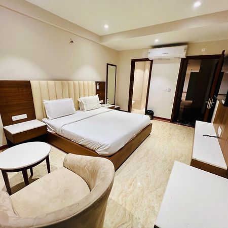 Hotel Bhoomivilas Agra  Eksteriør bilde