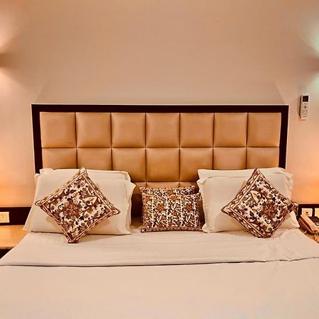 Hotel Bhoomivilas Agra  Eksteriør bilde