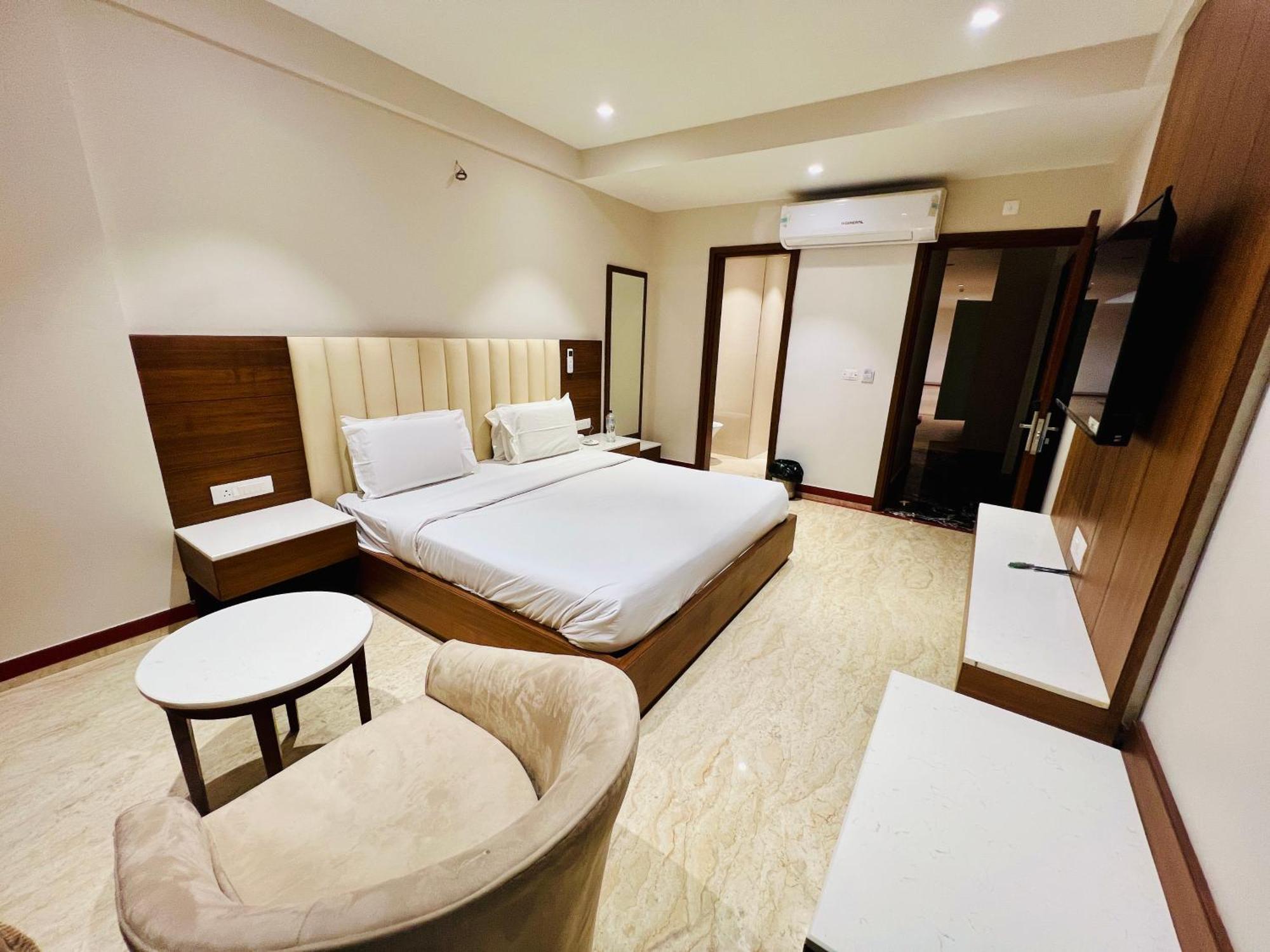 Hotel Bhoomivilas Agra  Eksteriør bilde